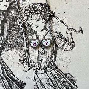 Vintage 1928 Silver Heart Childs necklace